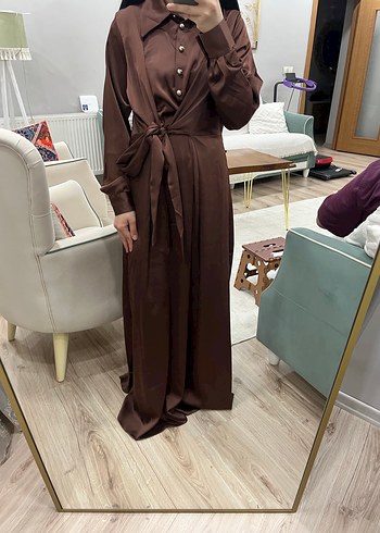 Uzun Kahverengi Saten Elbise - Görsel 6