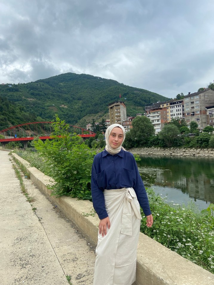 Krem 
Keten Uzun Drapeli Etek - Görsel 3