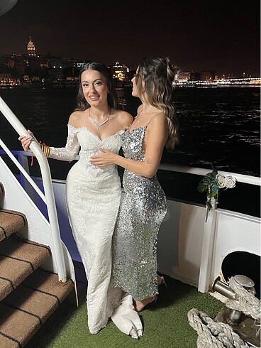 Zara pullu gece elbisesi