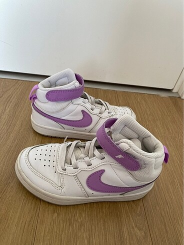 28 Beden Nike Çocuk Spor Ayakkabı