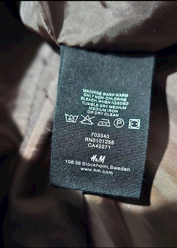 Harika dolgulu H&M mont - Görsel 5