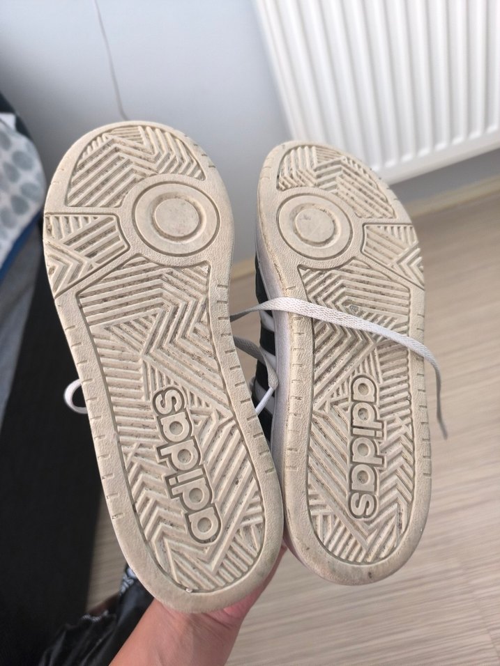 Beyaz Gri Adidas Erkek Spor Ayakkabı Bağcığı - Görsel 3