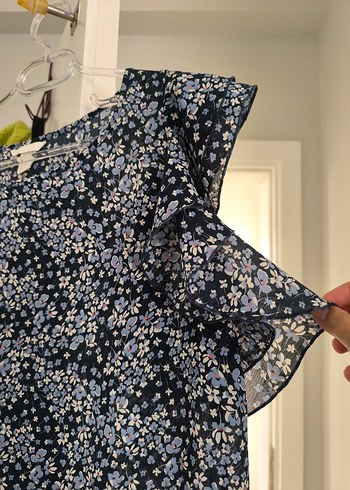 Mavi Çiçekli Fırfırlı Bohem Kadın Bluz - Görsel 3