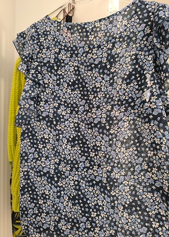 Mavi Çiçekli Fırfırlı Bohem Kadın Bluz - Görsel 4