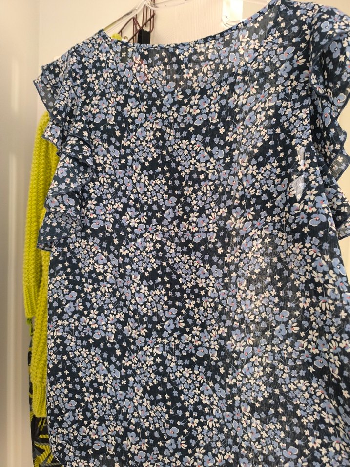 Mavi Çiçekli Fırfırlı Bohem Kadın Bluz - Görsel 4