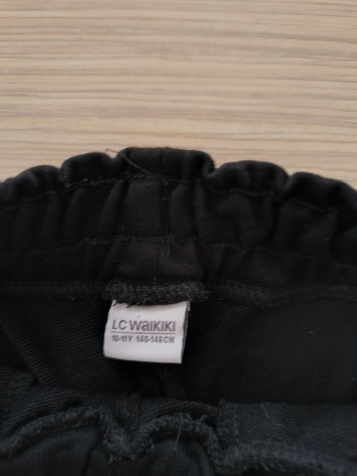 Erkek Çocuk Siyah Rahat Kesim Pantolon lcw - Görsel 2