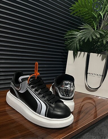 42 Beden Alexander Mcqueen