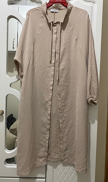 Krem rengi uzun tunik