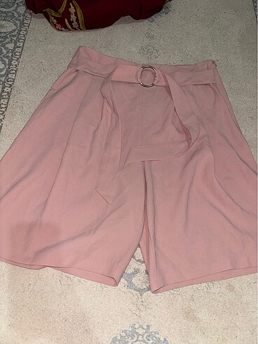 Bershka 36 38 beden sıfır etekli şort