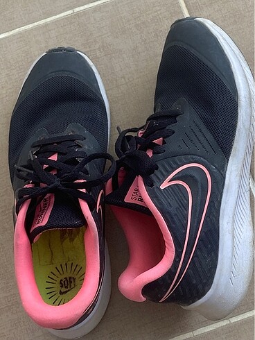 37,5 Beden nike ayakkabı