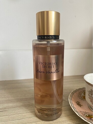 victoria?s secret bare vanilla vücut spreyi