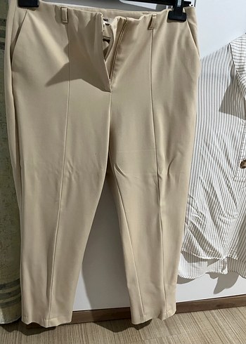 Bej Düğmeli Kadın Kumaş Pantolon ve gömlek - Görsel 6