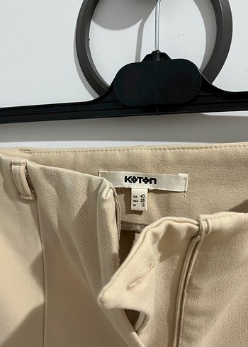 Bej Düğmeli Kadın Kumaş Pantolon ve gömlek - Görsel 2