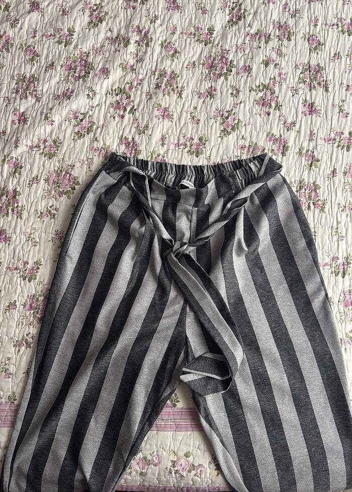 Kadın Çizgili Kumaş Pantolon - Görsel 2