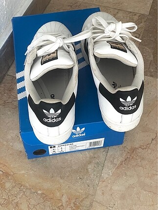 38 Beden beyaz Renk Adidas superstar beyaz ayakkabı
