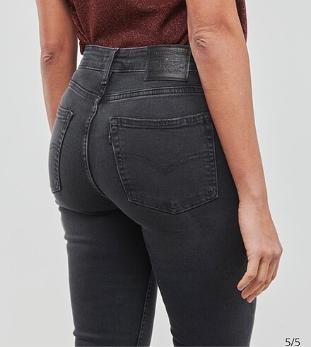 Levis Levis 725 jean