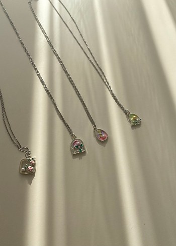 swarovski Pastel Renkli Zincir Detaylı Midi Kolye
