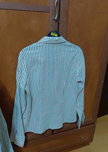 Düğmeli Çizgili Kadın  Gömlek - Görsel 4