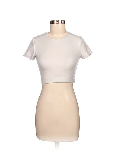 Trendyol & Milla T-shirt %70 İndirimli.