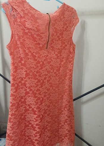 Pembe Dantel Detaylı V Yakalı Midi Elbise - Görsel 3