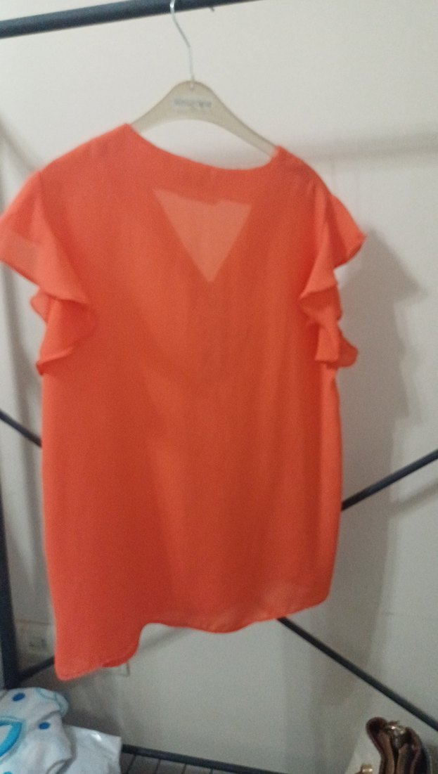 Turuncu V Yaka Düğmeli Kadın Bluz - Görsel 4