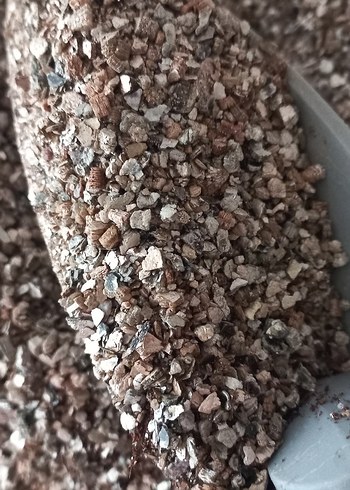 Parlak Altın Rengi Toz VERMİKULİT 3 LİTRE - Görsel 5