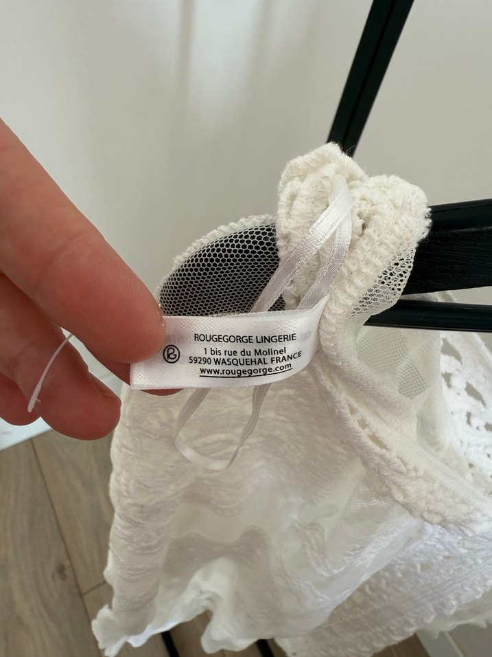 Beyaz kadın pareo - Görsel 4