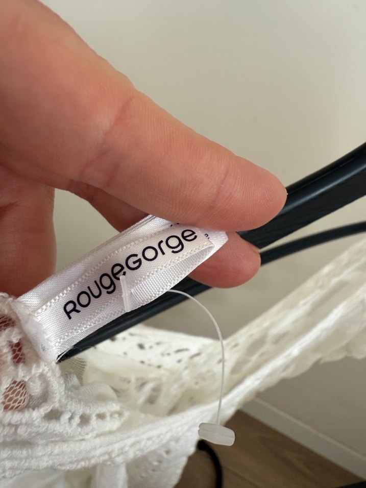 Beyaz kadın pareo - Görsel 3