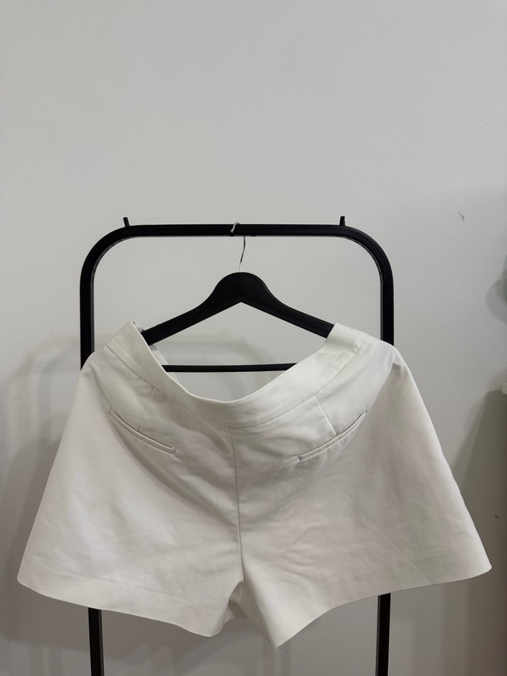 Beyaz Mini Hamile Şortu - Görsel 3