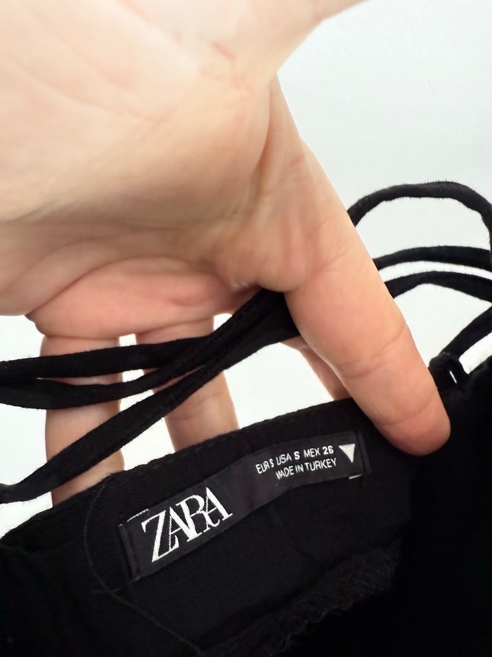 Siyah V Yaka Drapeli Mini Elbise - Görsel 3