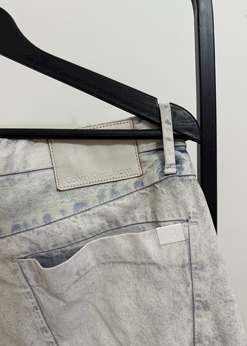 Gri Batik Desenli Bol Kesim Jean - Görsel 3