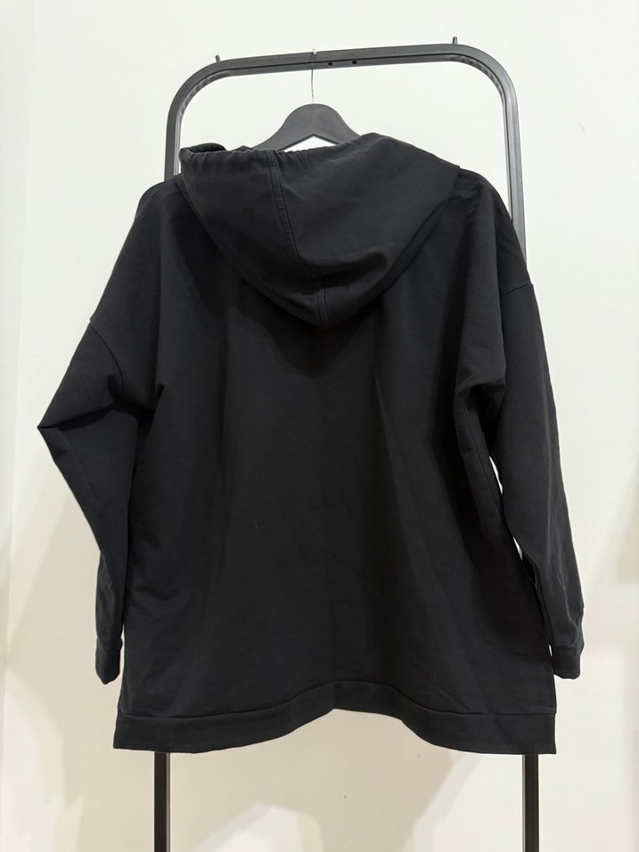 Siyah Kapüşonlu Oversize Sweatshirt - Görsel 3