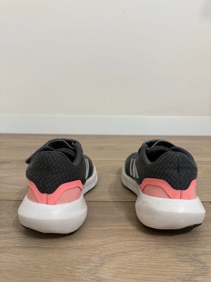 Adidas orijinal spor ayakkabısı - Görsel 2