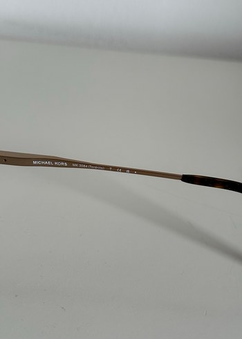 Klasik Bej Kadın Gözlüğü - Görsel 4