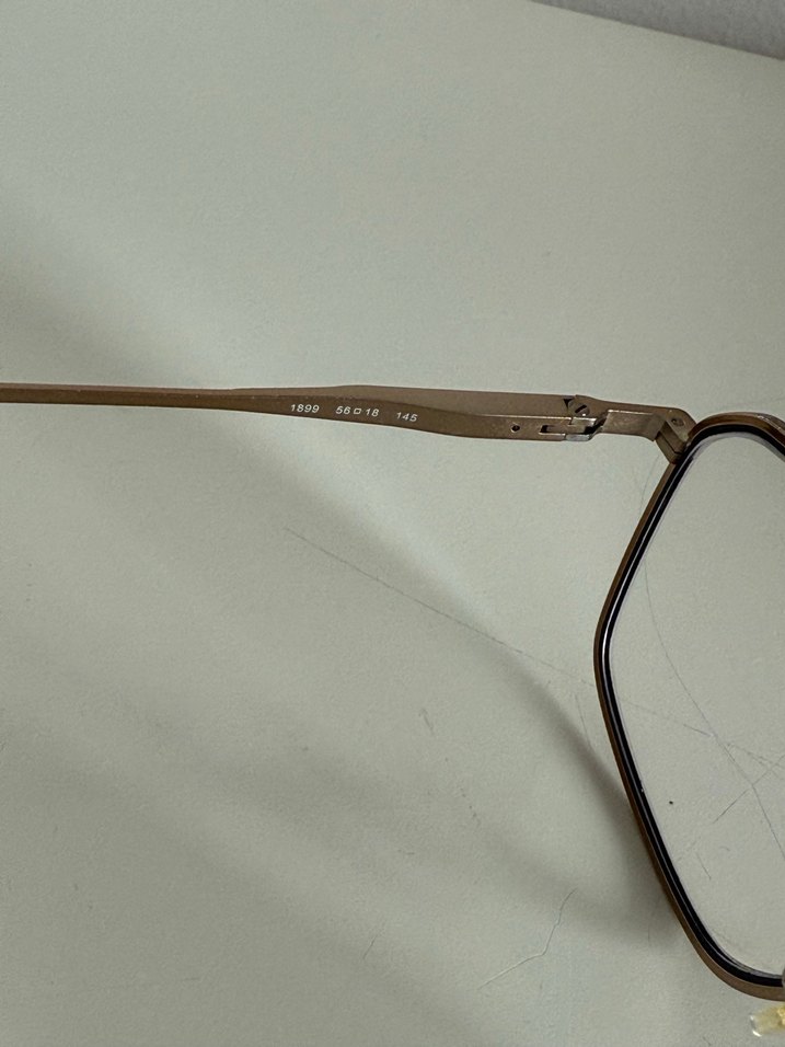 Klasik Bej Kadın Gözlüğü - Görsel 5