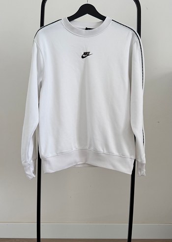 Nike Beyaz Bisiklet Yaka Sweatshirt