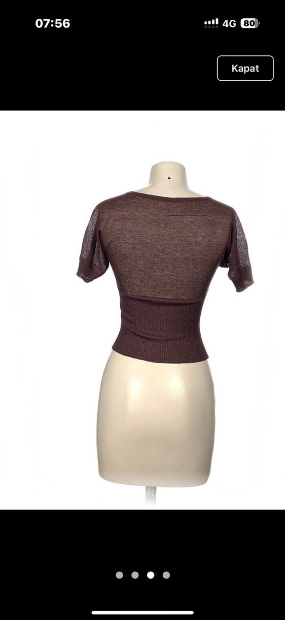 Kahverengi V Yaka Düğmeli Kısa Kollu Kadın Hırka - Görsel 3