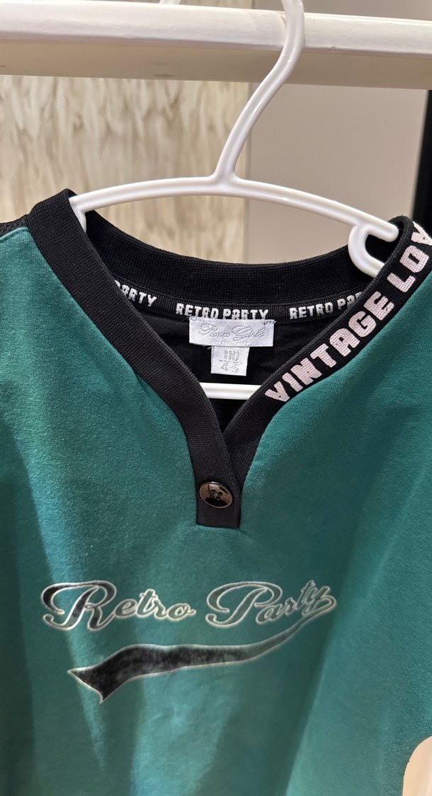 Kız Çocuk Yeşil Düğmeli elbise - Görsel 2