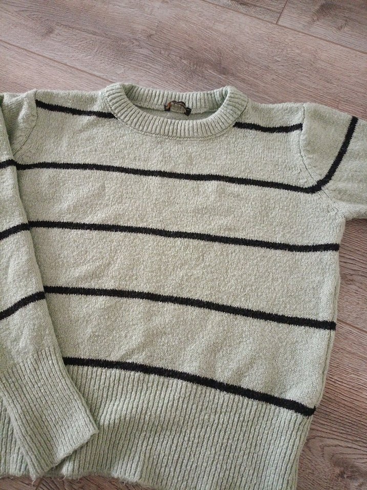 Gri Çizgili Kadın Örgü Kazak - Görsel 4