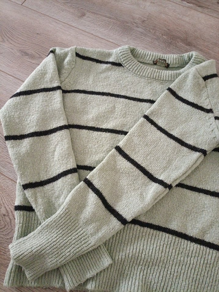 Gri Çizgili Kadın Örgü Kazak - Görsel 2