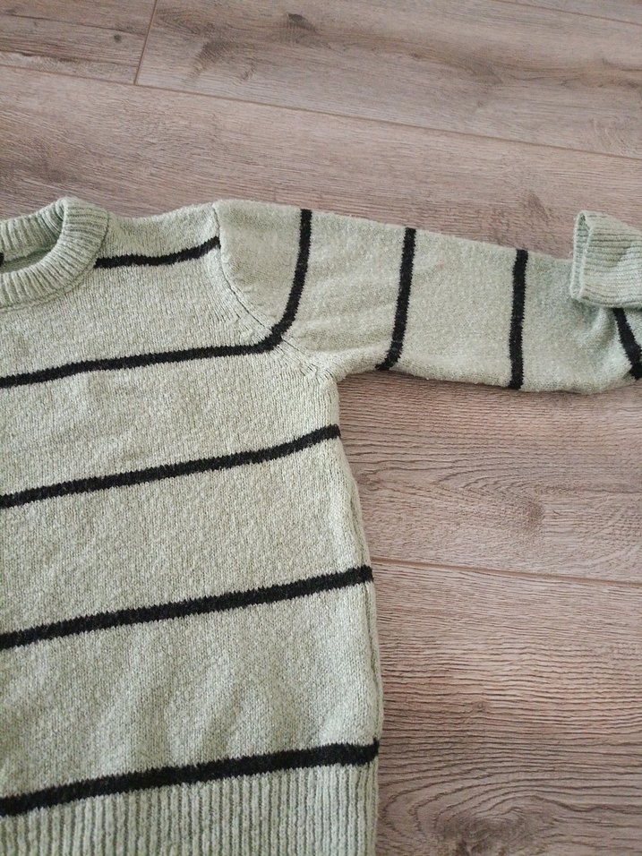 Gri Çizgili Kadın Örgü Kazak - Görsel 3