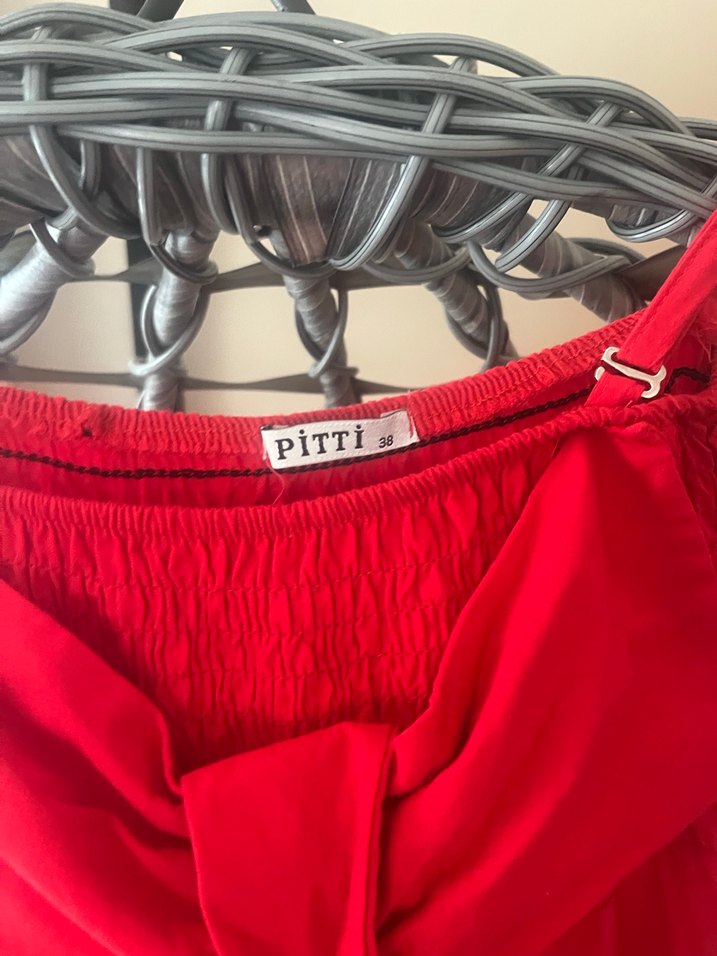 Kırmızı Kemerli Çıkabilir Askılı Tulum - Görsel 4