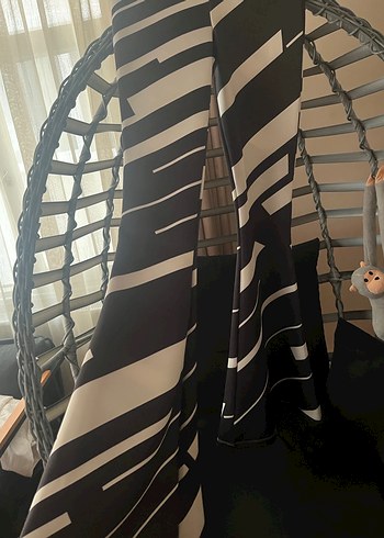 Zebra Desenli Siyah Kadın İspanyol Paça Pantolon - Görsel 4