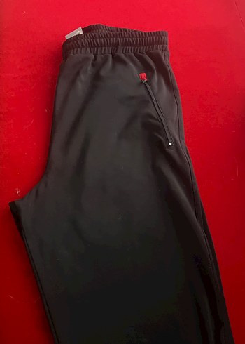 Fermuarlı Siyah  Eşofman - Görsel 2