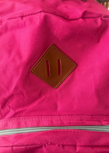 Pembe Fermuarlı Kadın Sırt Çantası - Görsel 4