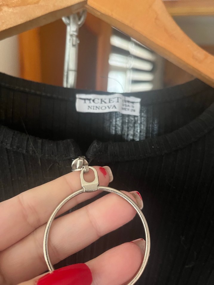 Siyah Fermuarlı Dar Kesim Kadın Triko - Görsel 2