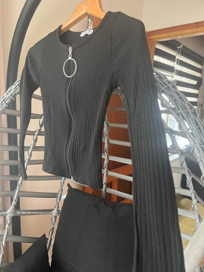 Siyah Fermuarlı Dar Kesim Kadın Triko - Görsel 5
