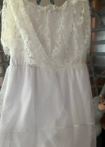 Dantel Detaylı Beyaz ve Ekru Bohem Elbise - Görsel 4