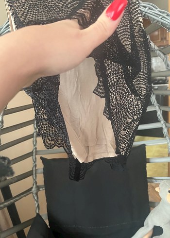 Dantel Detaylı Siyah Desenli Uzun Kadın Bluz - Görsel 5