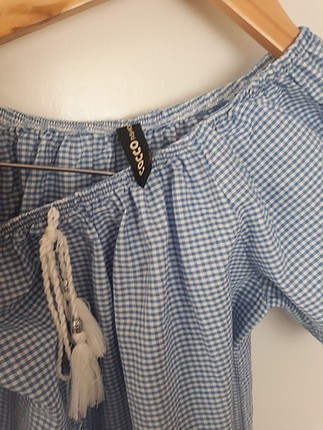 Bershka omuzlari acik bluz